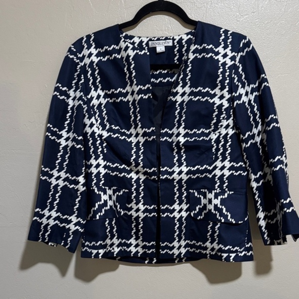 Pendleton Women's 100% Silk Navy and White Plaid Blazer
